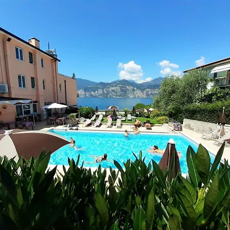 Antonella 3* Malcesine