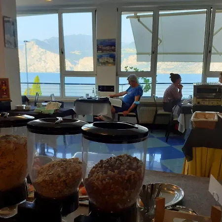 Ξενοδοχείο Antonella 3*