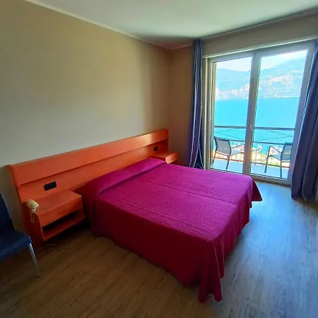 Antonella Hotel 3*