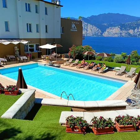 Antonella Hotel 3*