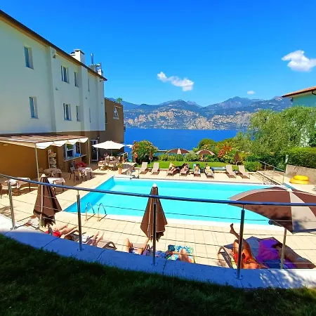 Hotel Antonella 3*