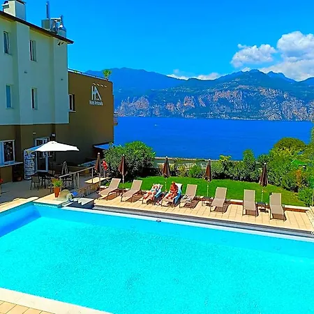 Antonella 3* Malcesine