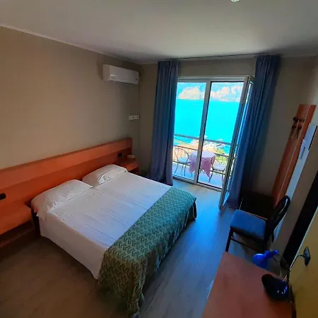 Antonella Hotel Malcesine