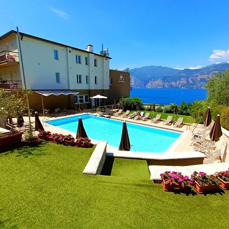 Antonella Hotel 3*